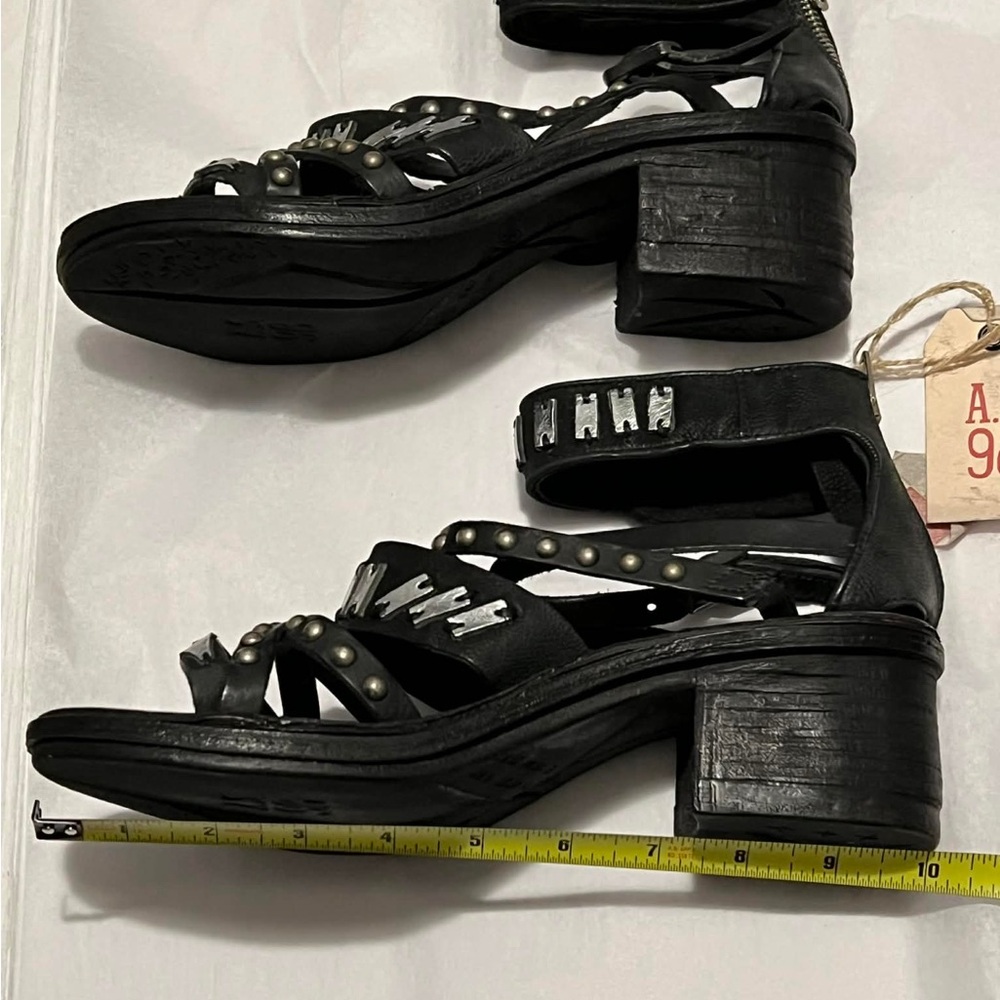 ✨HP✨A.S.98 RAZOR BLADE SANDALS (40) - Picture 3 of 16